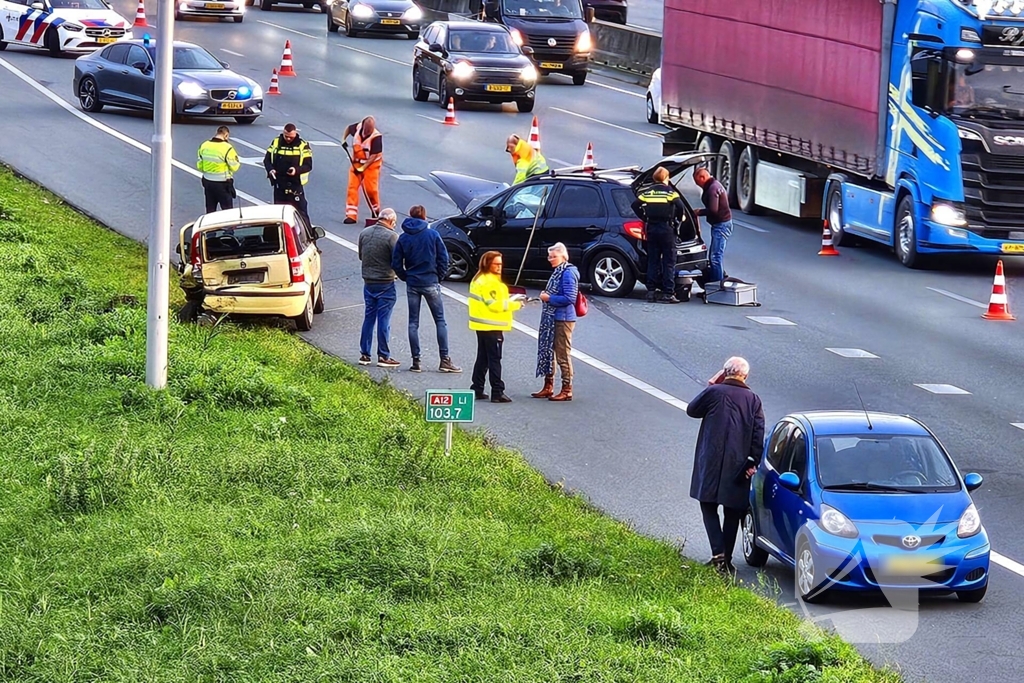 Flinke schade bij aanrijding op snelweg