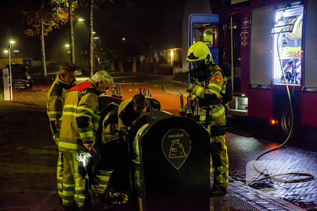 Brand in ondergrondse afvalcontainer