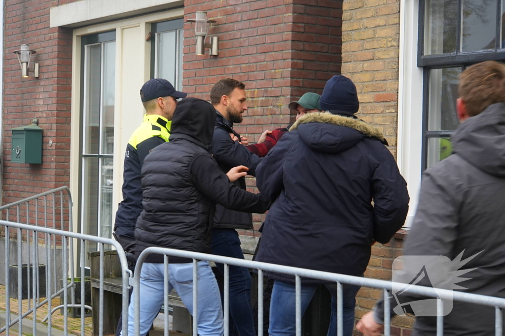 Kick Out Zwarte Piet protesteert bij sinterklaas intocht