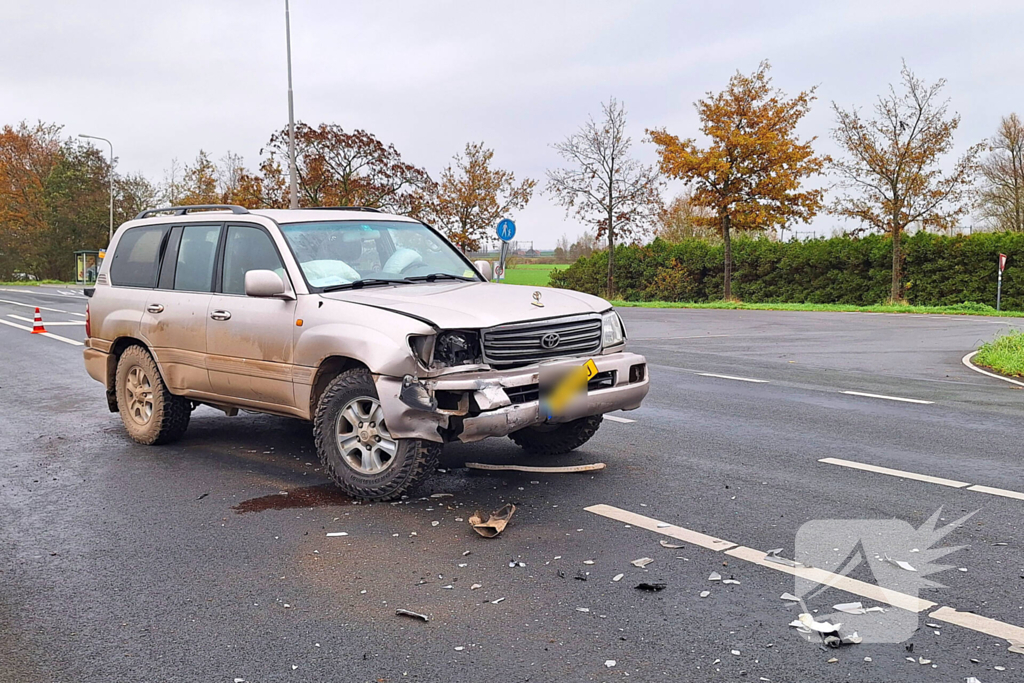 Verkeer loopt vertraging op na aanrijding