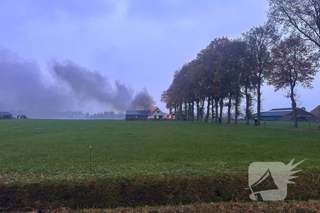 Caravan helemaal uitgebrand