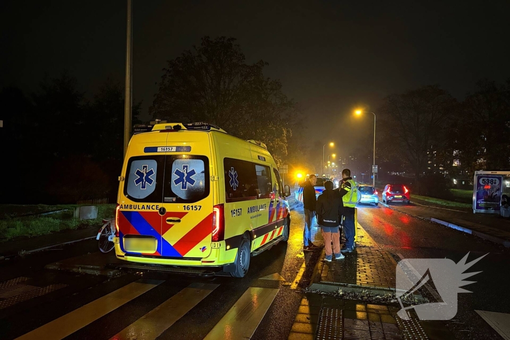 Barst in autoruit na botsing met fietser