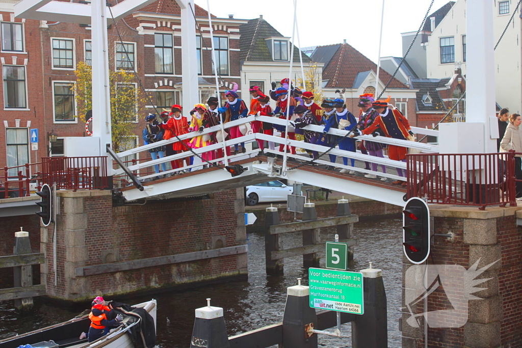 Burgemeester heet sinterklaas welkom