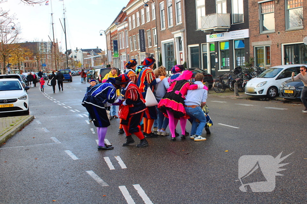 Burgemeester heet sinterklaas welkom