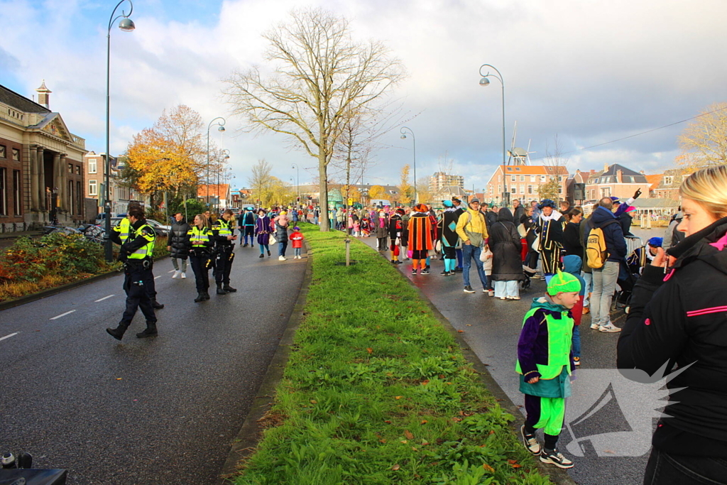 Burgemeester heet sinterklaas welkom