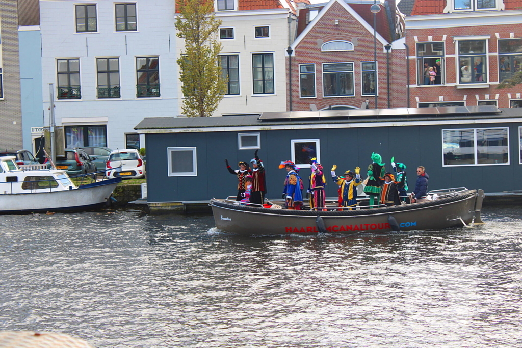 Burgemeester heet sinterklaas welkom