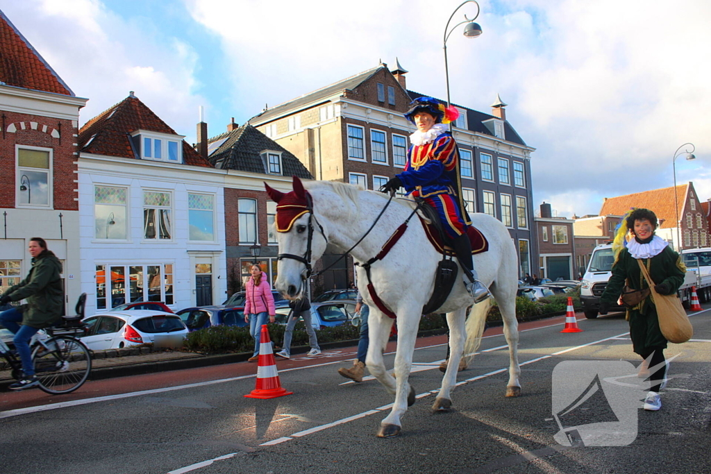 Burgemeester heet sinterklaas welkom