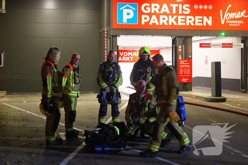 Brand in parkeergarage: aanzienlijke schade en evacuaties