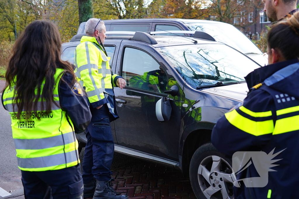 Fietser gewond bij botsing met personenauto