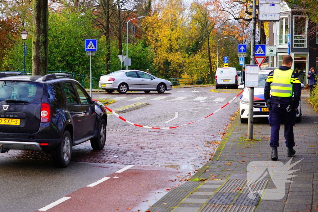 Fietser gewond bij botsing met personenauto