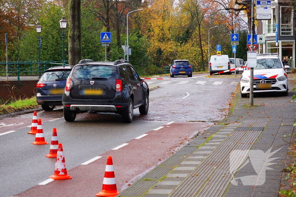 Fietser gewond bij botsing met personenauto