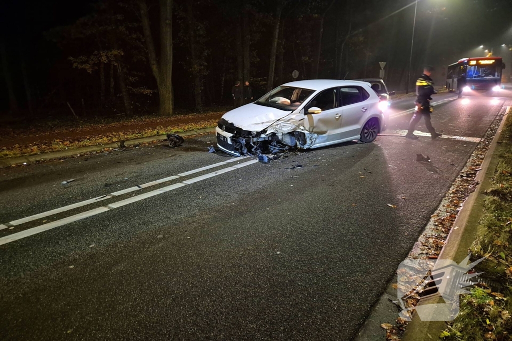 Drie auto's fiks beschadigd bij ongeval