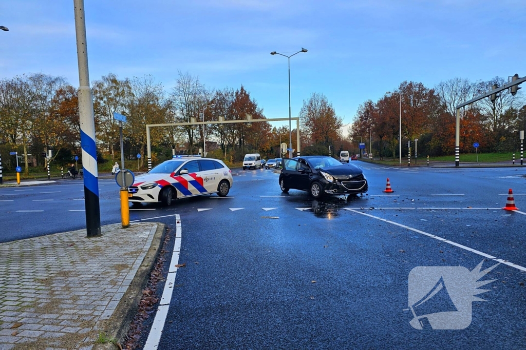 Flinke schade bij ongeval op kruising