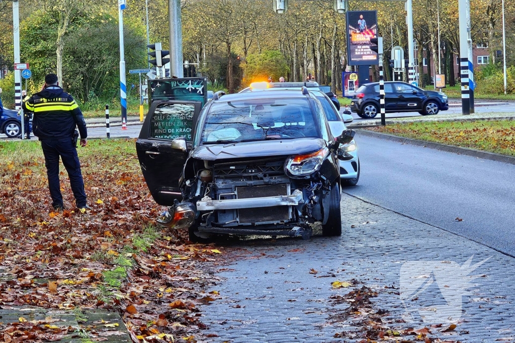 Flinke schade bij ongeval op kruising