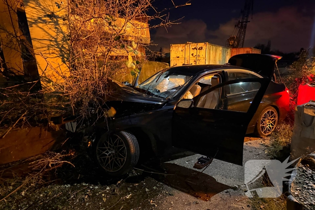 Automobilist slaat op de vlucht na botsing