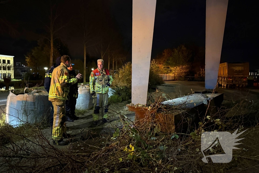 Automobilist slaat op de vlucht na botsing