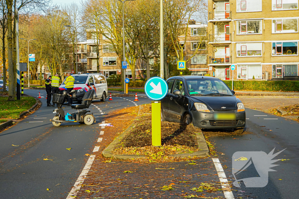 Scootmobiel bestuurder gewond bij ongeval met auto