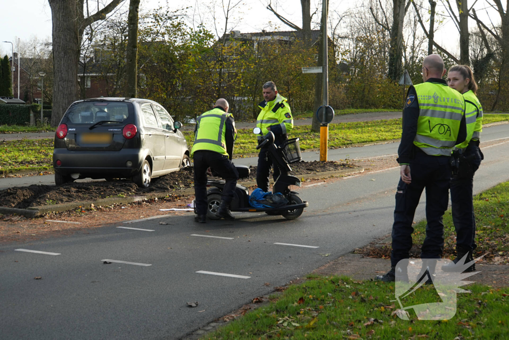 Scootmobiel bestuurder gewond bij ongeval met auto