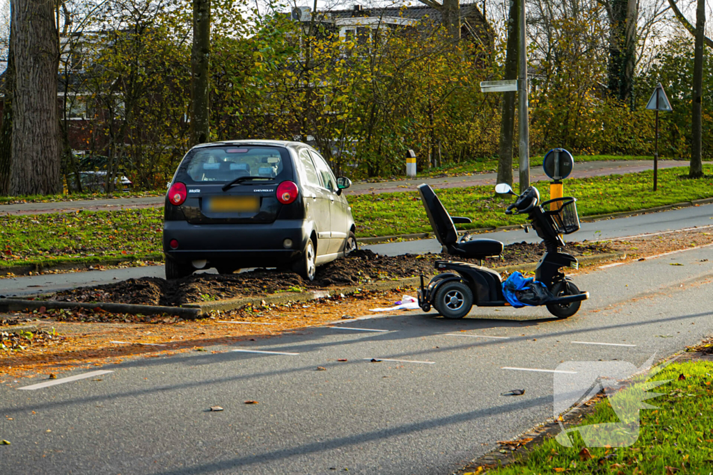 Scootmobiel bestuurder gewond bij ongeval met auto