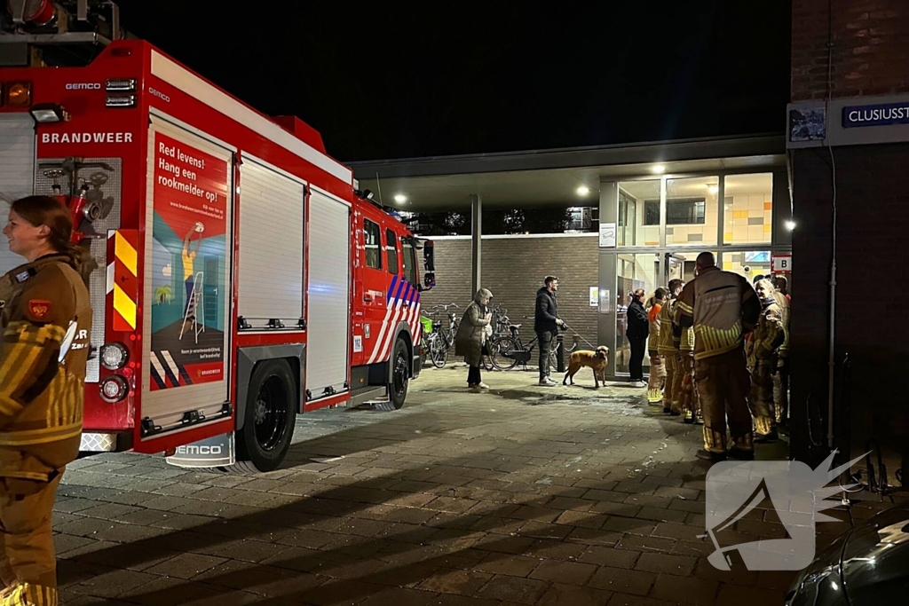 Persoon gewond bij brand in flatwoning