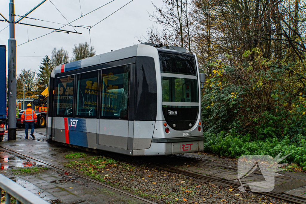 Flinke vertraging door ontsporing tram