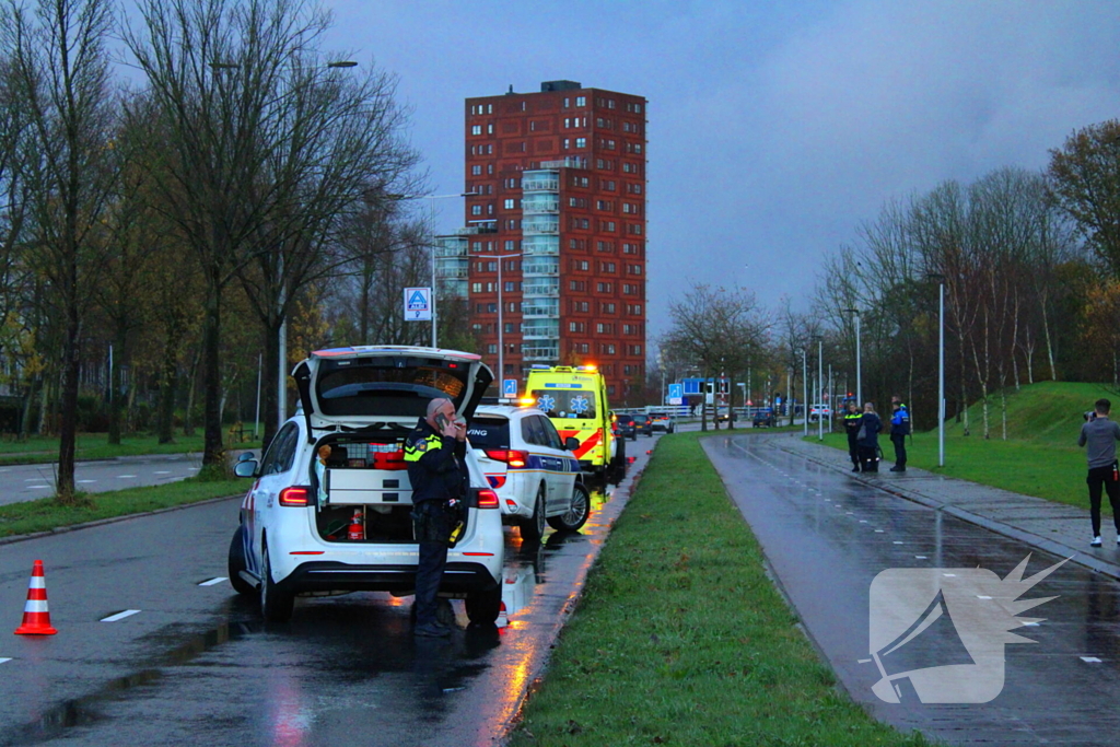 Auto's beschadigd na kop-staartbotsing