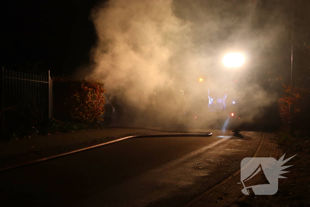 Veel rookontwikkeling bij brand in ondergrondse container