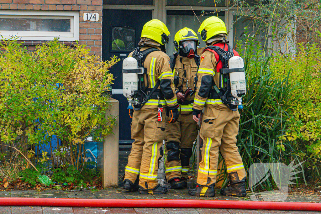 Grote uitslaande brand bij eengezinswoning