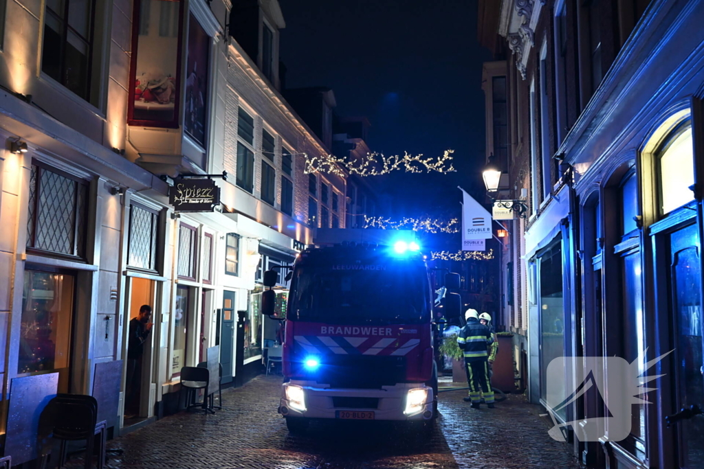 Keukenbrand in hamburgerrestaurant