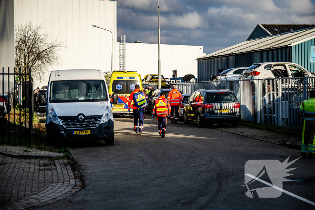 Traumateam ingezet voor incident bij autodemontage bedrijf