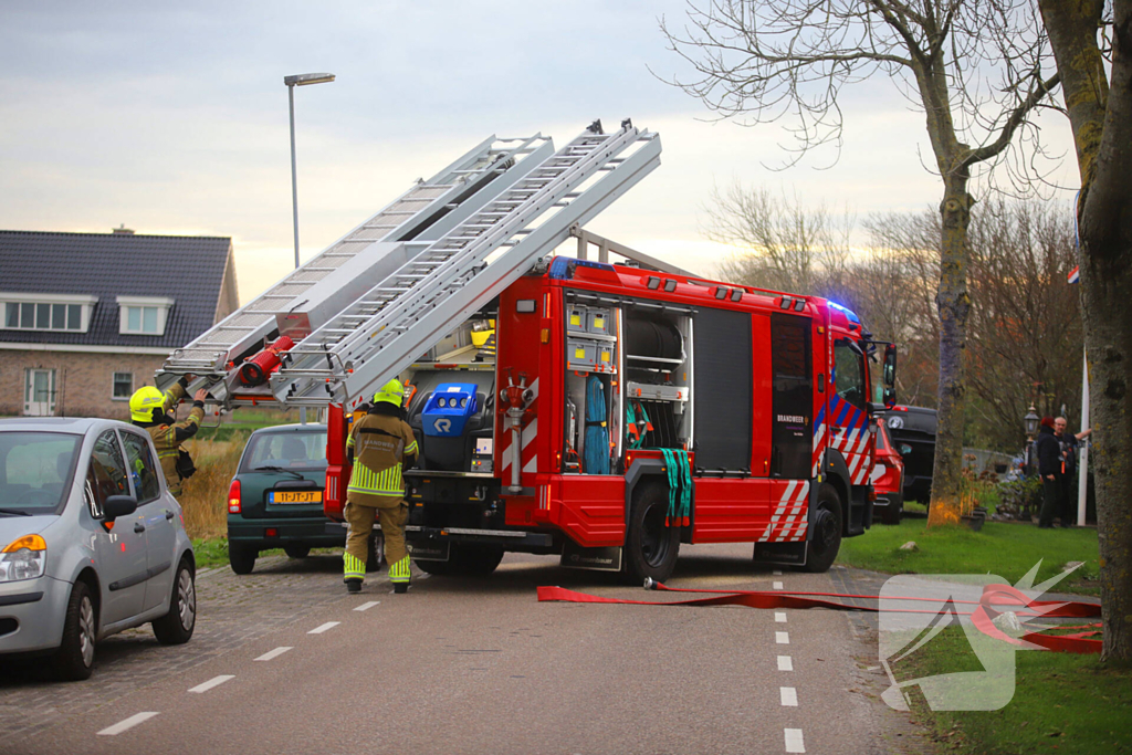 Gasflessen ontploft bij brand op tuindersvereniging