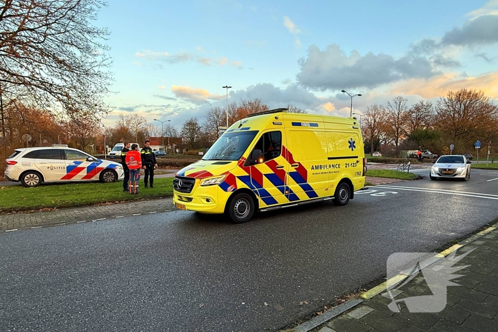 Fietser aangereden op rotonde