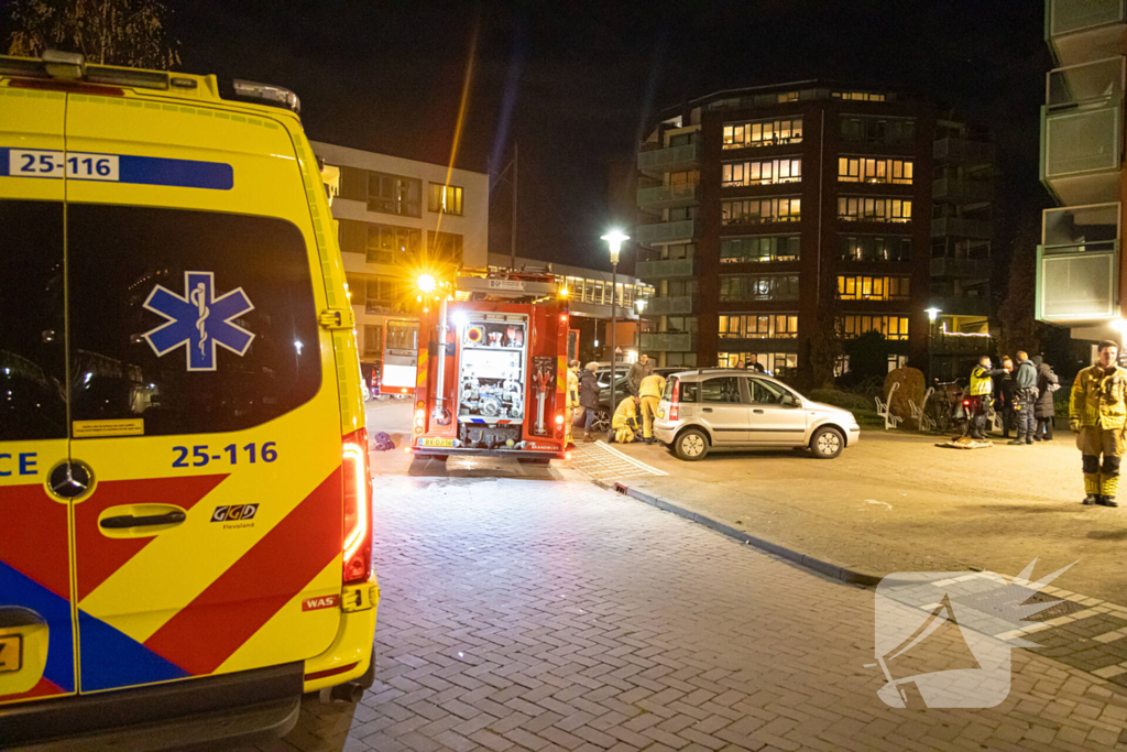 Brandend kleed zorgt voor rookontwikkeling in appartement