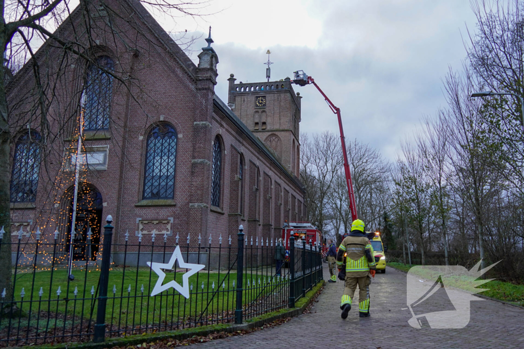 Hulpdiensten groots ingezet voor persoon die in kerktoren valt