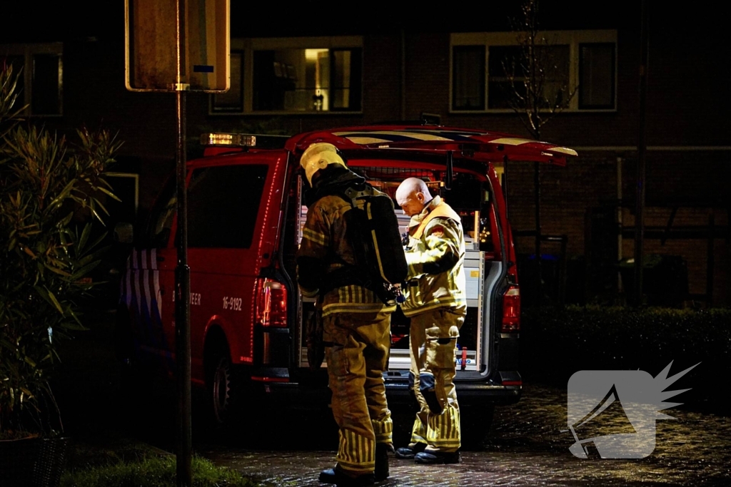 Brandweer controleert woningen na melding gaslucht