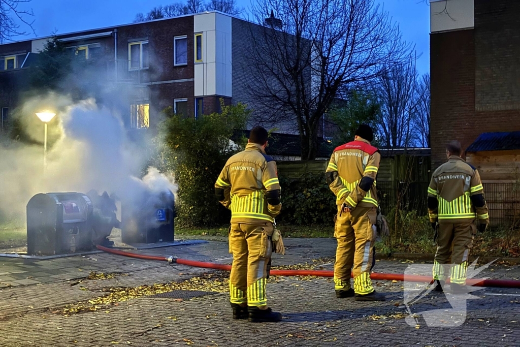 Brand in ondergrondse container zorgt voor veel rookontwikkeling