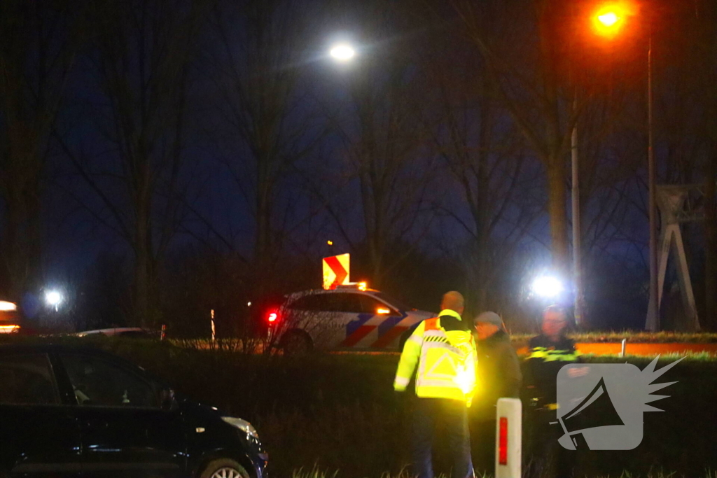 Auto's botsen op afrit snelweg