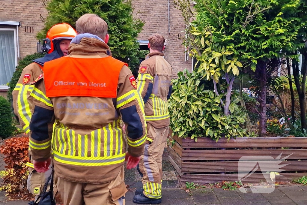 Kaars zorgt voor rookontwikkeling in woning