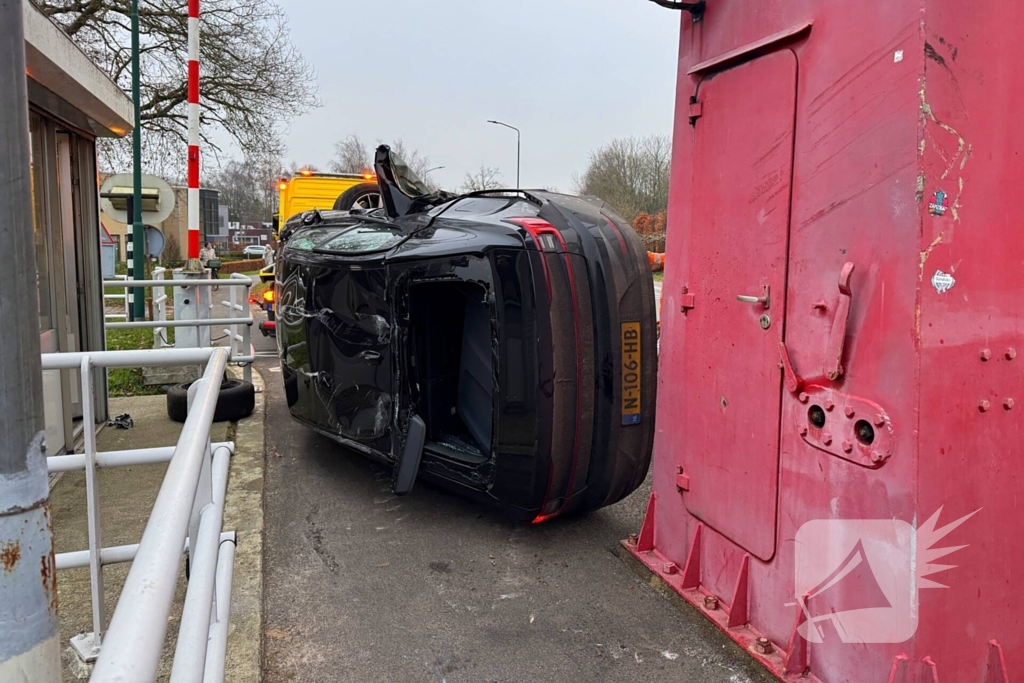 Paniekmanoeuvre leidt tot ongeval op ophaalbrug