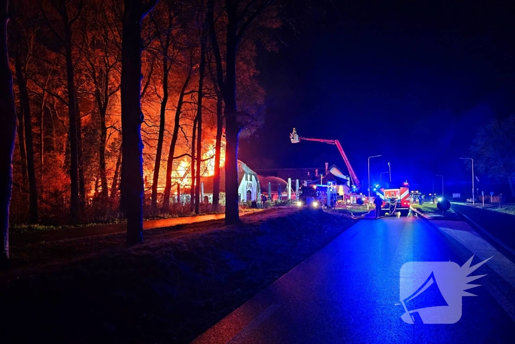 Uitslaande brand verwoest pannenkoekenrestaurant