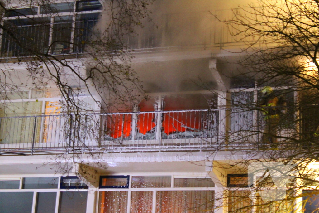 Uitslaande brand in flatwoning