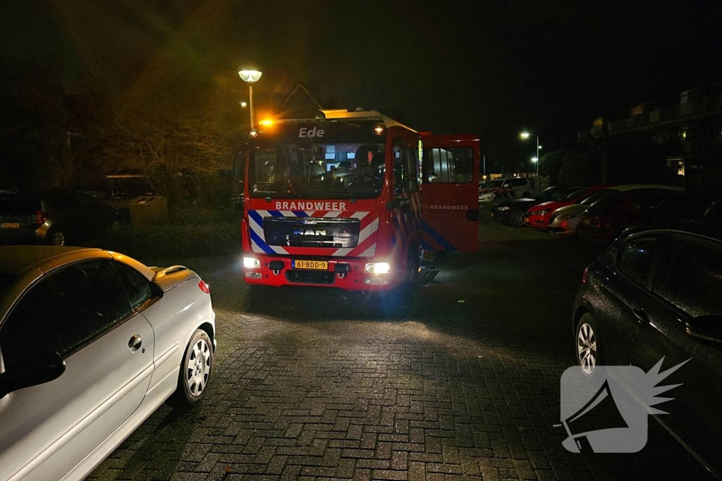 Brand in achtertuin van woning