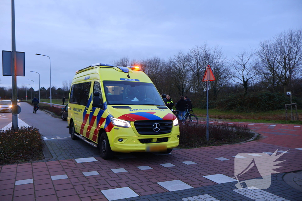 Fietsster gewond bij aanrijding op oversteekplaats