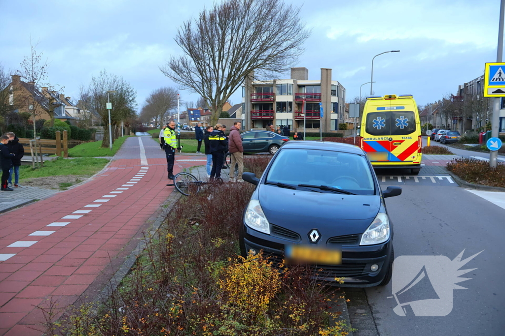 Fietsster gewond bij aanrijding op oversteekplaats