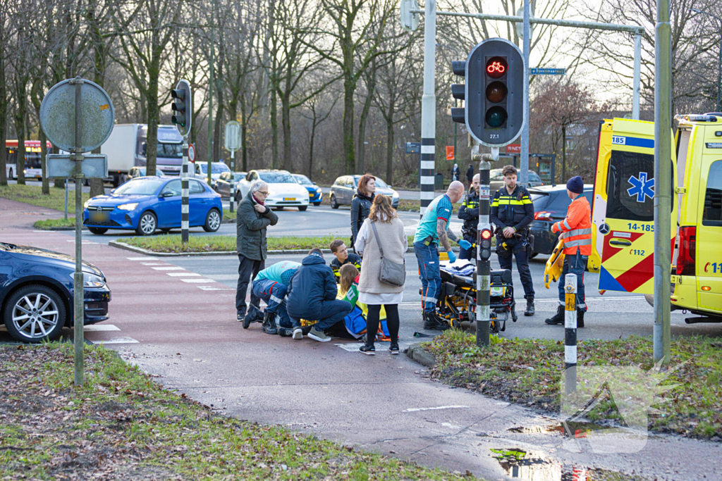 Voetgangster gewond bij aanrijding