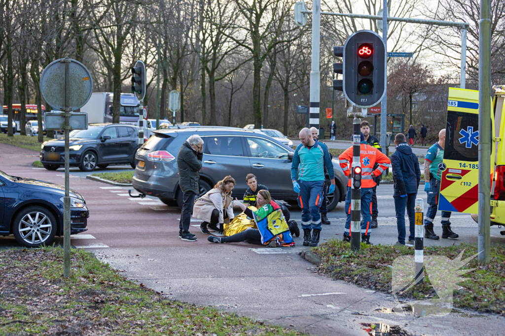 Voetgangster gewond bij aanrijding