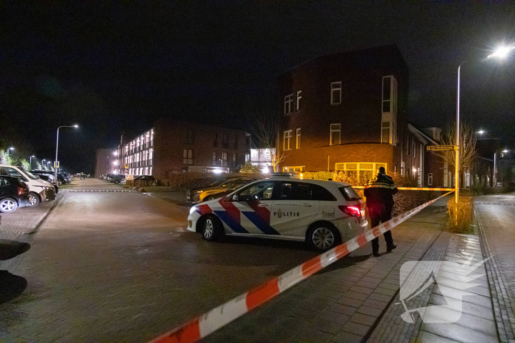 Straat afgezet nadat vuurwerkbom afgaat