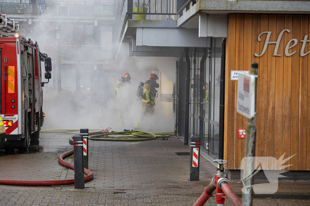 Wooncentrum deels ontruimd wegens containerbrand in berging