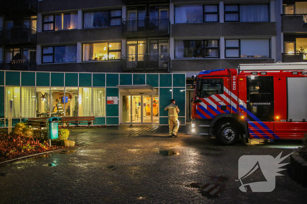 Brandweer bevrijdt persoon uit rollator