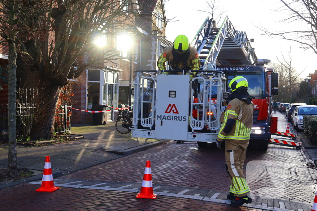 Losse daklijst snel hersteld door brandweer